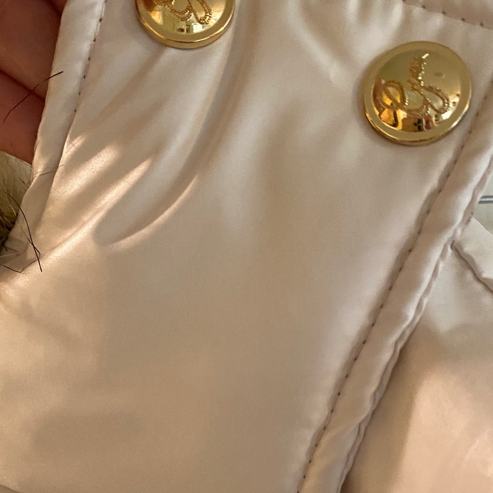 Guess Cream Puffer Vest with Faux Fur Trim - Picture 9 of 13